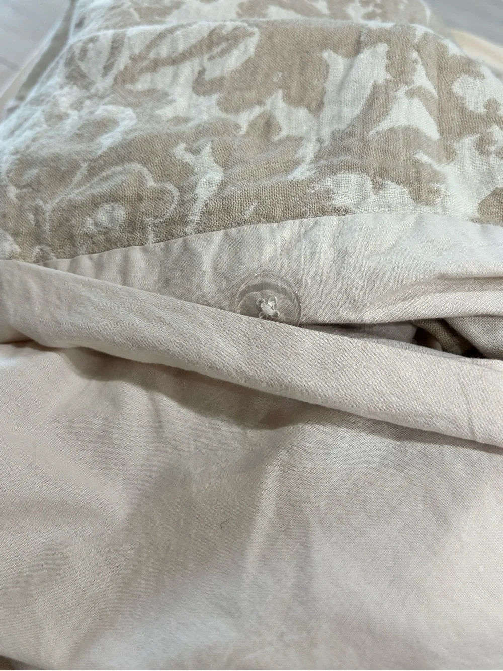 POTTERY BARN Beige Tonal JACQUARD MEDALLION Duvet Cover 108” X 92” King Size
